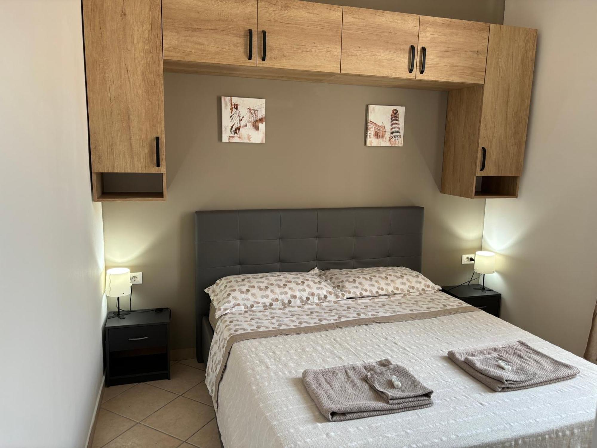 Affittacamere Home&Stazione Bologna Bagian luar foto