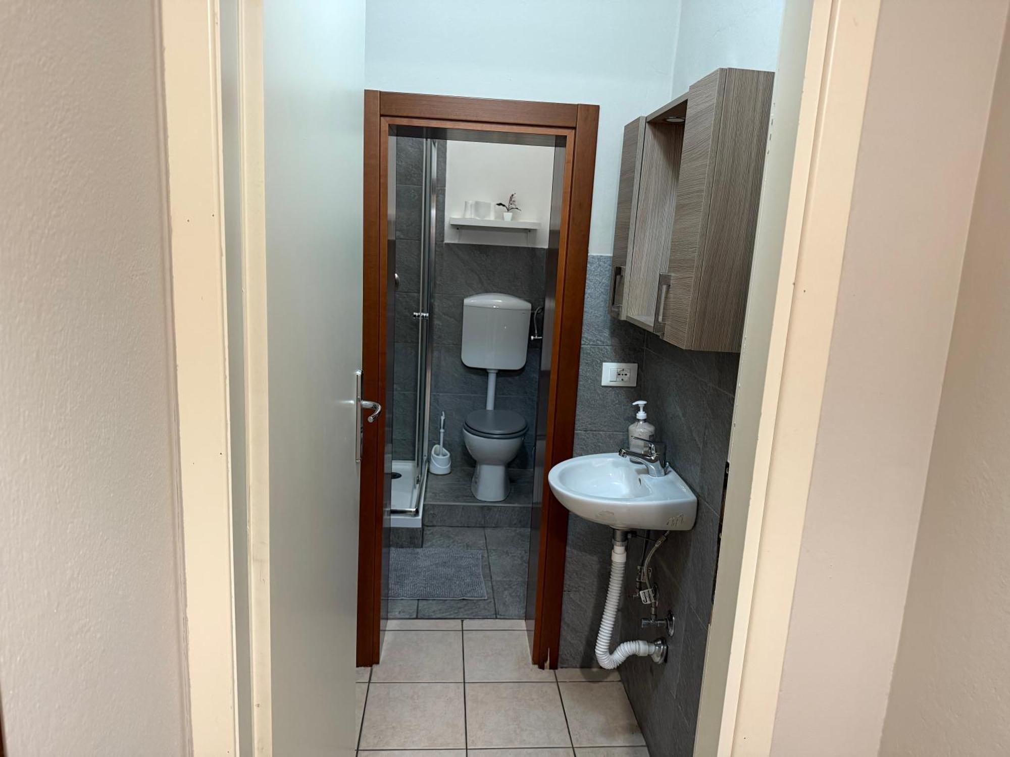 Affittacamere Home&Stazione Bologna Bagian luar foto