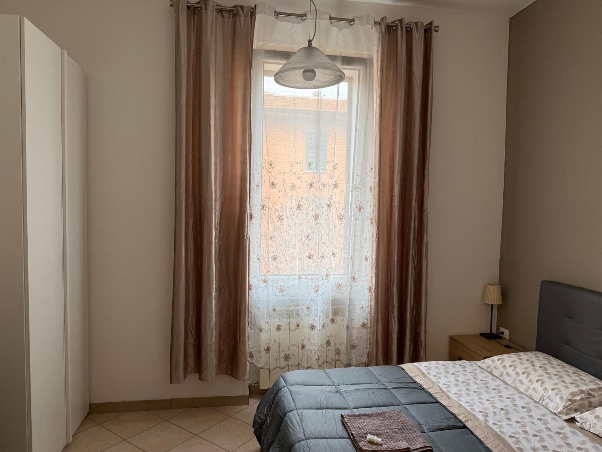 Affittacamere Home&Stazione Bologna Bagian luar foto